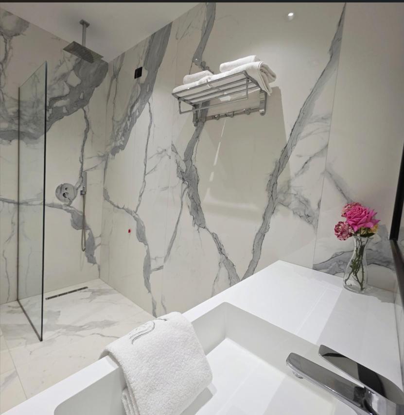 Valza Boutique Hotel Vlore Luaran gambar