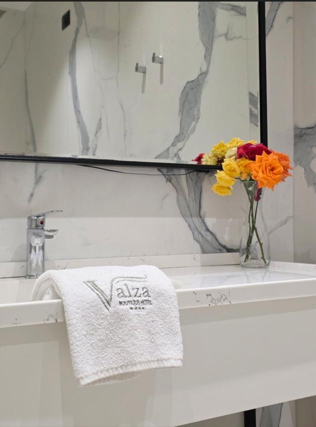 Valza Boutique Hotel Vlore Luaran gambar