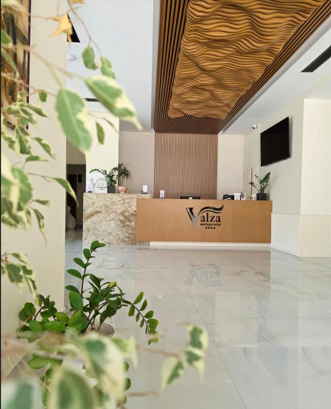 Valza Boutique Hotel Vlore Luaran gambar