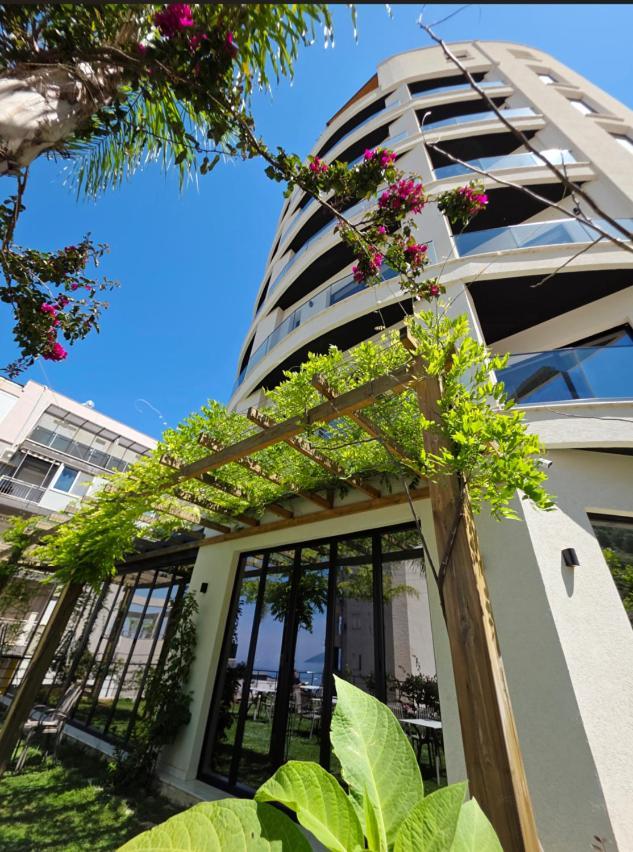 Valza Boutique Hotel Vlore Luaran gambar