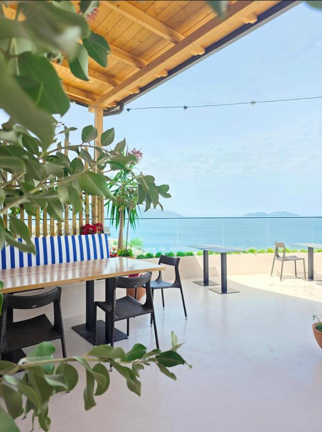 Valza Boutique Hotel Vlore Luaran gambar